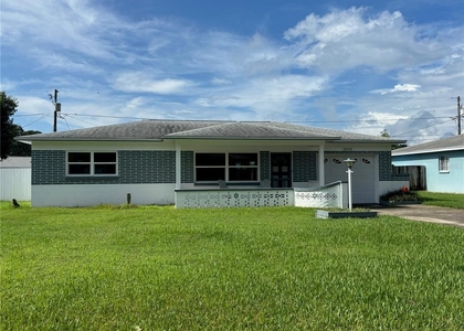 9950 52nd Terrace N - Photo 1