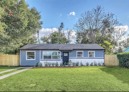 10420 Groton Street - Photo 1