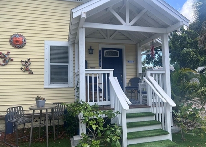 1137 Highland Street S - Photo 1