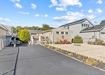 4 Cedar Crest Drive - Photo 1