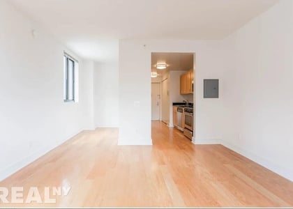 W 96th St - Photo 1