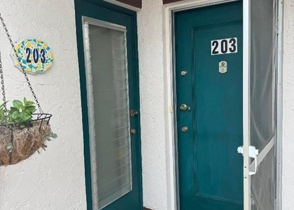 4 Greenway Village N - Photo 1
