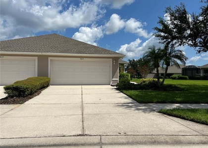 3653 Lakewood Boulevard - Photo 1