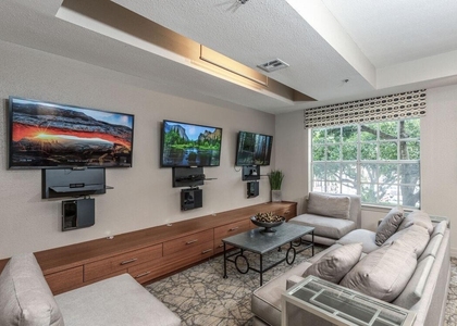 5800 Woodway Drive - Photo 1