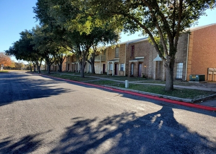 204 Northpointe Avenue - Photo 1