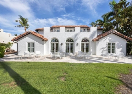 1031 10th Street W - Photo 1