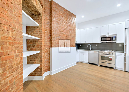 Madison Avenue - Photo 1