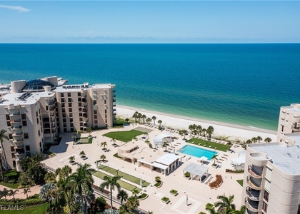3115 Gulf Shore Boulevard N - Photo 1