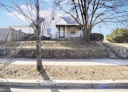 114 Sheridan Street Nw - Photo 1