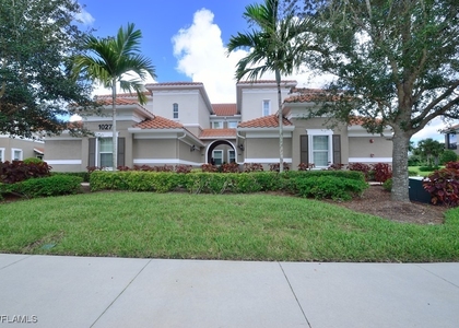 10271 Glastonbury Circle - Photo 1