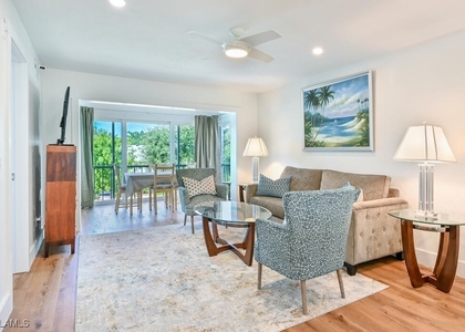 250 7th Avenue S - Photo 1