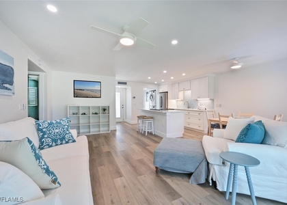 250 7th Avenue S - Photo 1