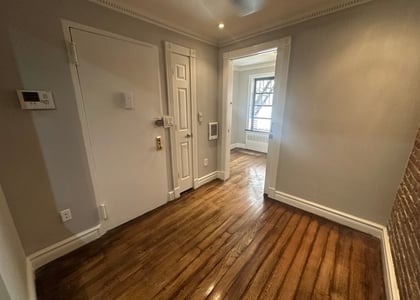  - Photo 1