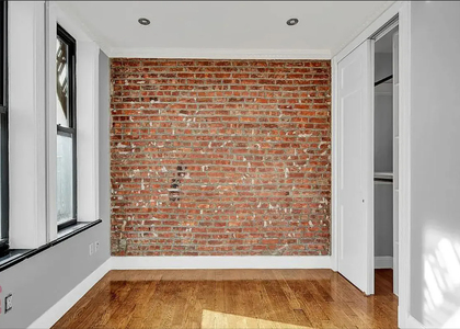East 106th Street #4 - Photo 1