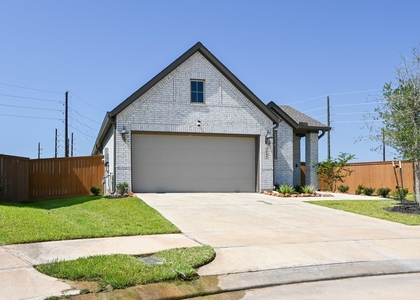 3057 Pensacola Drive - Photo 1