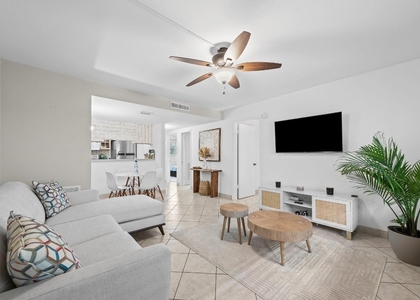 1000 Se 15th Street - Photo 1