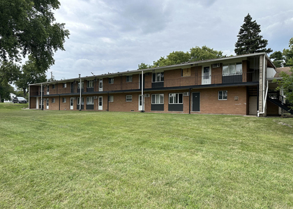 250 N Entrance Avenue - Photo 1
