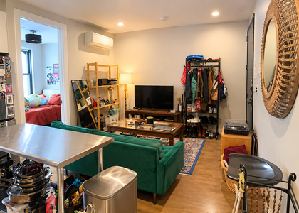 90 Manhattan Avenue - Photo 1