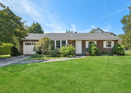 35 Bayberry Lane - Photo 1