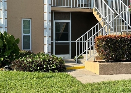 1950 W Crown Pointe Boulevard - Photo 1