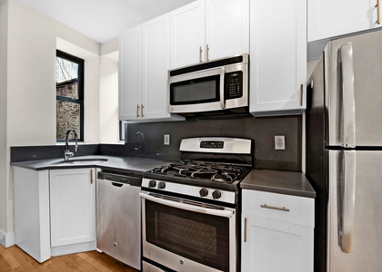 West 45th Street - Photo 1