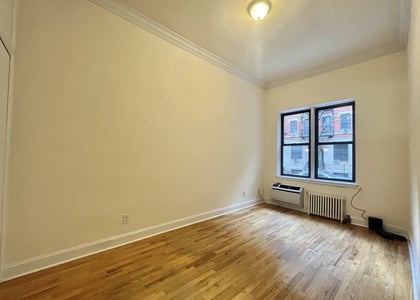 East 85th Street - Photo 1