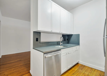 121 Madison Avenue - Photo 1