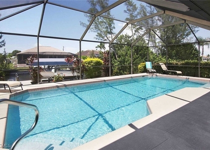 1403 Sw 40th Terrace - Photo 1