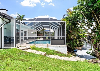 2328 Se 27th Street - Photo 1
