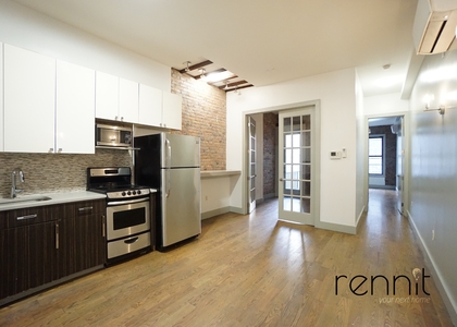 71 Stuyvesant Avenue, Brooklyn - Photo 1
