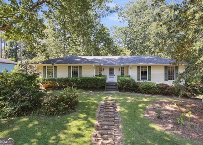 102 Hickory Drive - Photo 1