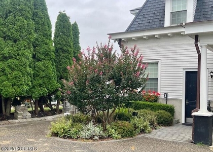892 Elberon Avenue - Photo 1