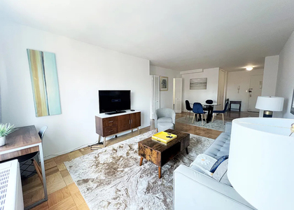 East 61st Street - Photo 1