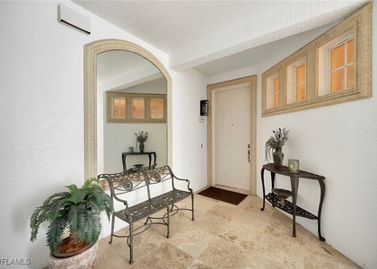 1004 5th Street S - Photo 1