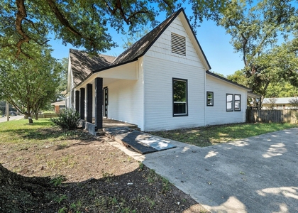 605 N Main Street - Photo 1