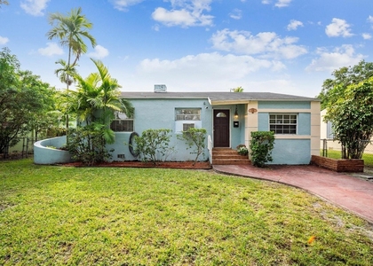 1016 42 Street - Photo 1