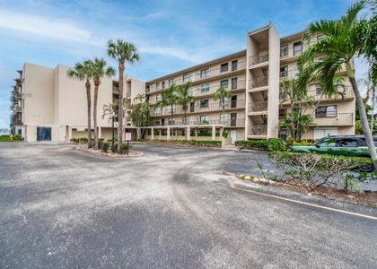 896 N Federal Highway - Photo 1