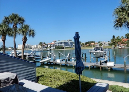 910 Pinellas Bayway S - Photo 1