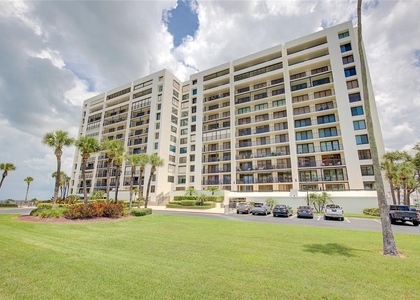 1460 Gulf Boulevard - Photo 1