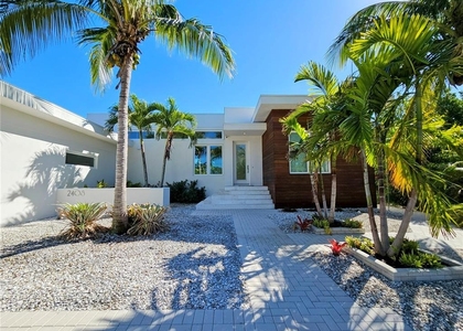 2408 Nassau Street - Photo 1