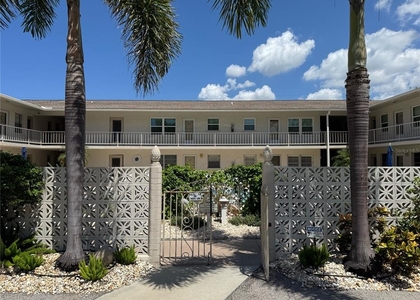 510 Granada Avenue - Photo 1