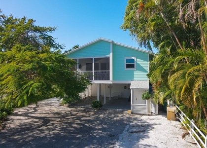 261 Lee Avenue - Photo 1