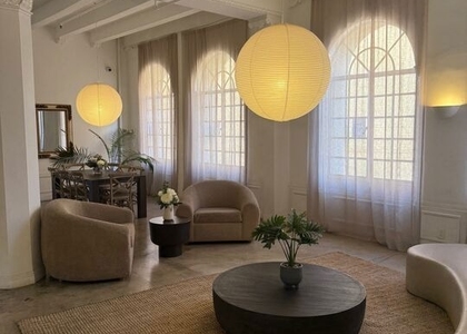 5217 Hollywood Boulevard - Photo 1