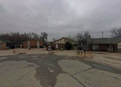 6218 Se 47th Street - Photo 1