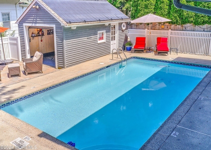344 Euclid Avenue - Photo 1