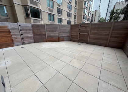 East 71th Street - Photo 1