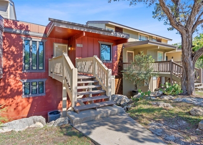111 Comanche Pt - Photo 1