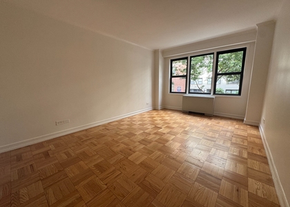 East 63rd Street - Photo 1