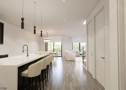 516 North Ave - Photo 1