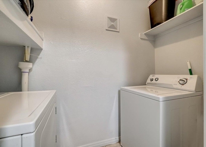 2515 Pearl - Photo 1